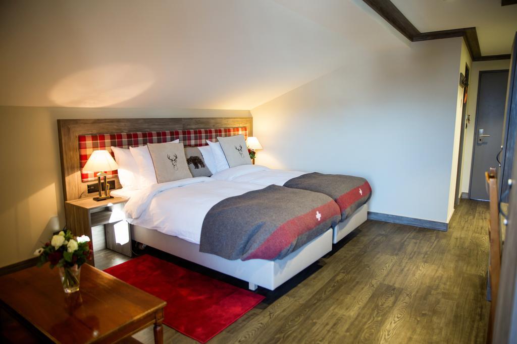 Hotel Bristol Verbier Exterior photo